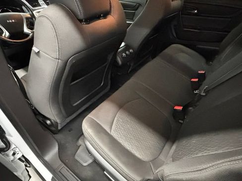 Used 2016 GMC Acadia SLE FWD image 11