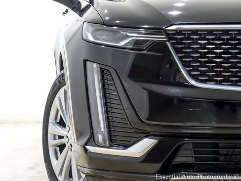 Used 2020 Cadillac XT6 Premium Luxury AWD/4WD image 6