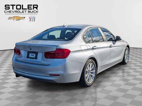 Used 2017 BMW 320i Sedan image 5