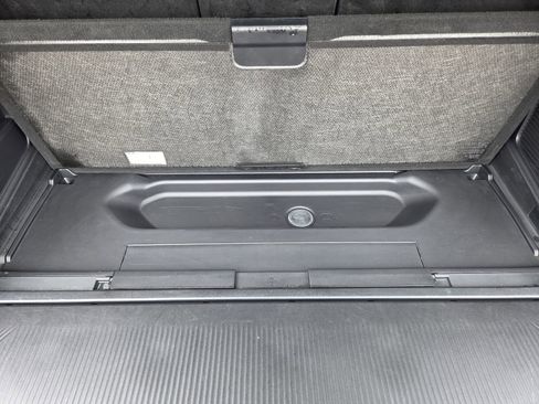 Used 2025 Ford Expedition Active AWD/4WD image 29