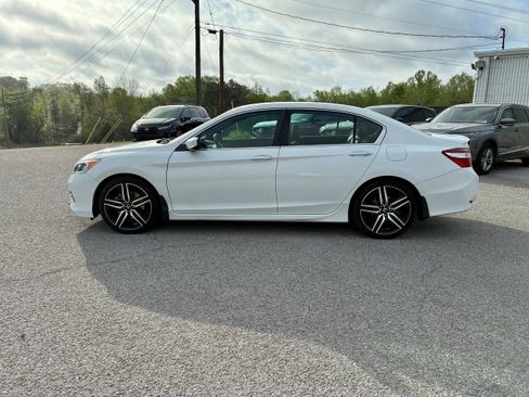Used 2017 Honda Accord Sport Special Edition image 7