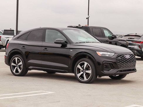 Used 2023 Audi Q5 2.0T Premium Plus w/ Premium Plus Package AWD/4WD image 3