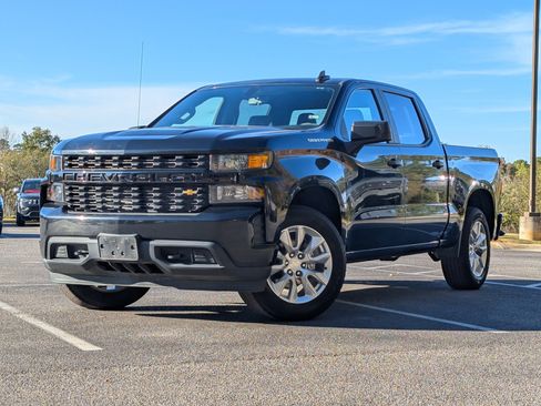 Used 2022 Chevrolet Silverado 1500 Custom image 4