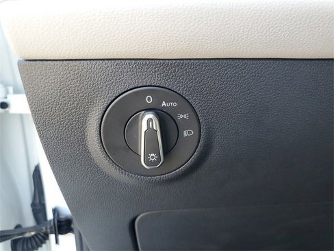 New 2025 Volkswagen Taos S image 30