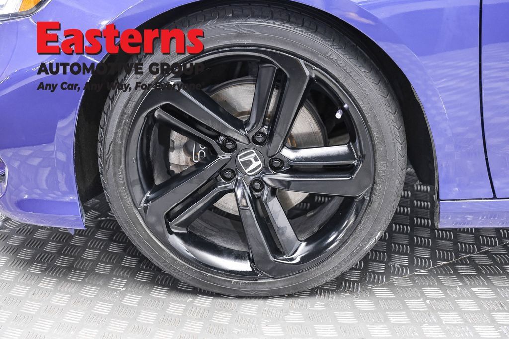 Used 2018 Honda Accord Sport image 29