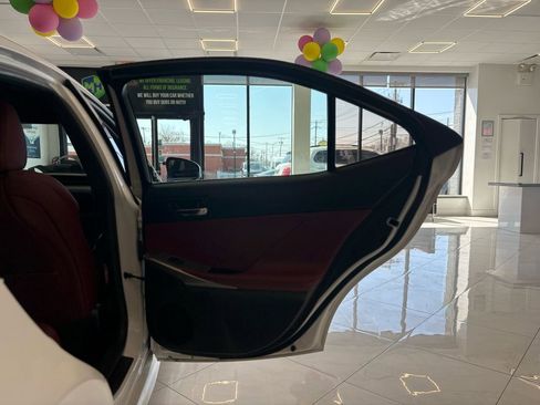 Used 2016 Lexus IS 300 AWD w/ F Sport Package image 39