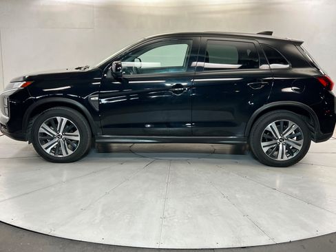 Used 2025 Mitsubishi Outlander Sport ES AWD/4WD image 2