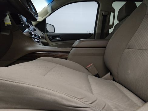 Used 2018 GMC Yukon SLE w/ SLE Value Package RWD image 17