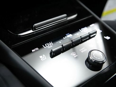 New 2026 Porsche Cayenne GTS image 29