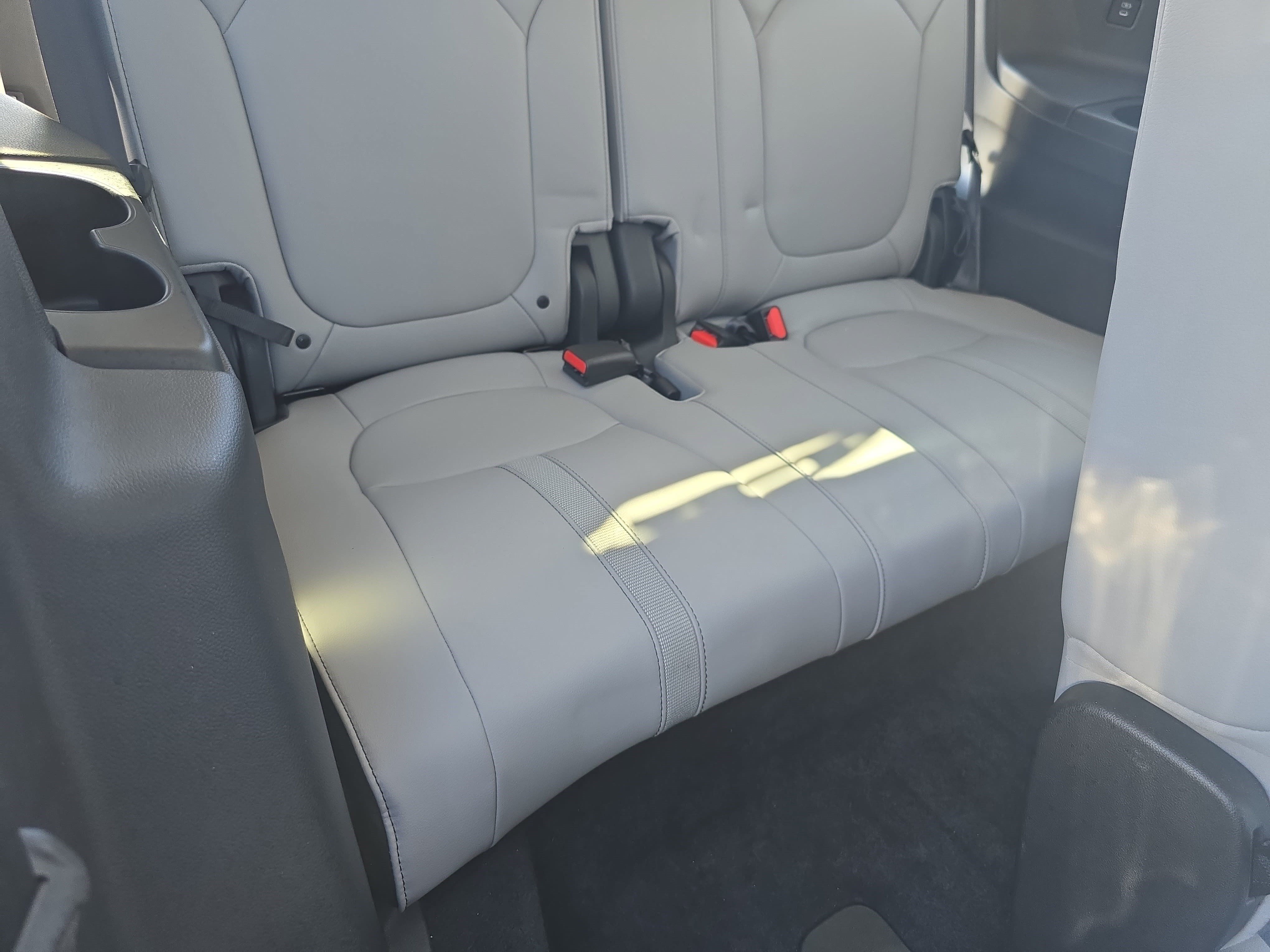 Used 2024 Honda Pilot Touring image 12
