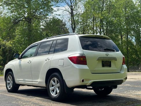 Used 2010 Toyota Highlander 2WD image 7