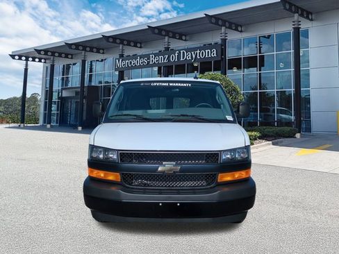 Used 2025 Chevrolet Express 2500 w/ Driver Convenience Package image 9