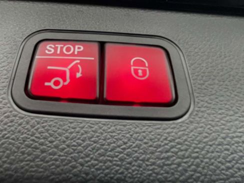 Used 2022 Mercedes-Benz GLC 300 image 10