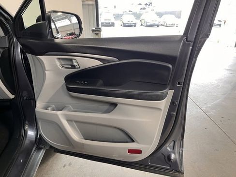 Used 2023 Honda Ridgeline RTL image 12