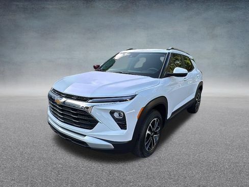 Used 2025 Chevrolet TrailBlazer LT AWD/4WD image 5