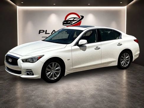 Used 2016 INFINITI Q50 3.0t Premium w/ 3.0T Premium Plus Package RWD image 3