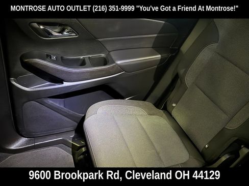 Used 2023 Chevrolet Traverse LT FWD image 32