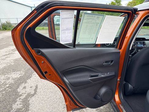Used 2024 Nissan Kicks SV w/ Interior Electronics Package FWD image 27