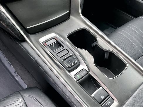 Used 2018 Honda Accord EX-L image 17