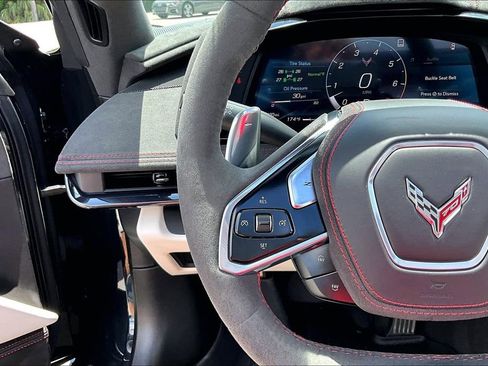 Used 2023 Chevrolet Corvette Stingray Premium Conv w/ Z51 Performance Package RWD image 22