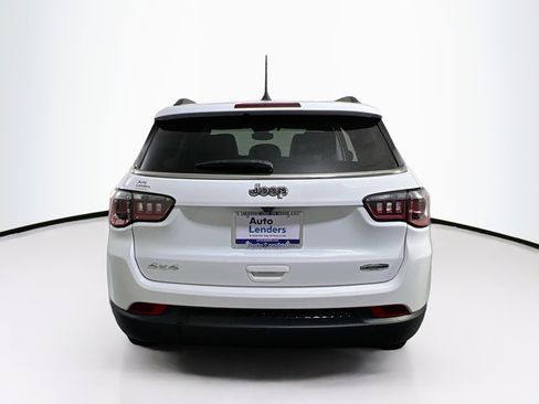 Used 2022 Jeep Compass Latitude image 6