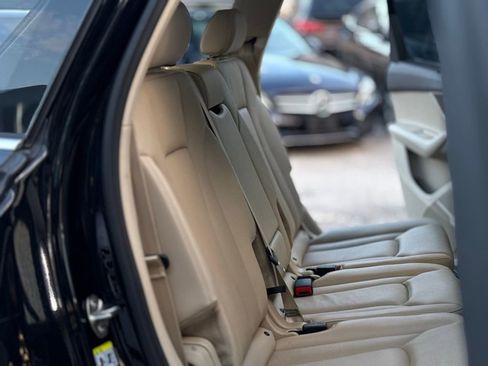 Used 2019 Audi Q7 3.0T Premium Plus image 32