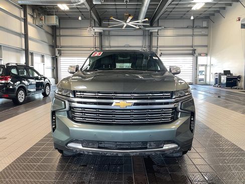 Used 2023 Chevrolet Suburban Premier AWD/4WD image 4