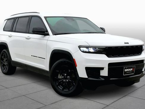 Used 2024 Jeep Grand Cherokee L Laredo image 4