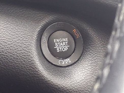 Certified 2021 Jeep Cherokee Limited image 28