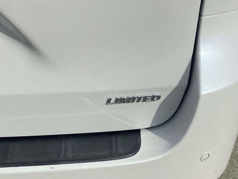 Used 2013 Toyota Sienna Limited image 15