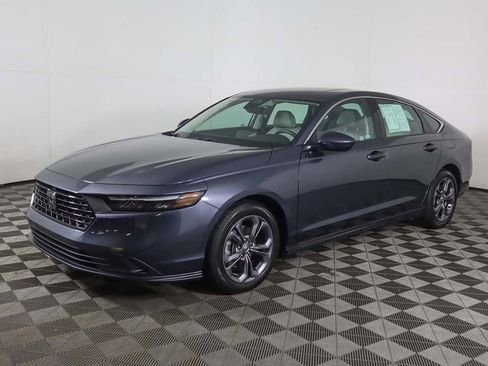 Used 2023 Honda Accord EX image 7