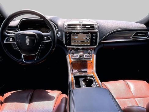 Used 2018 Lincoln Continental Reserve FWD image 15