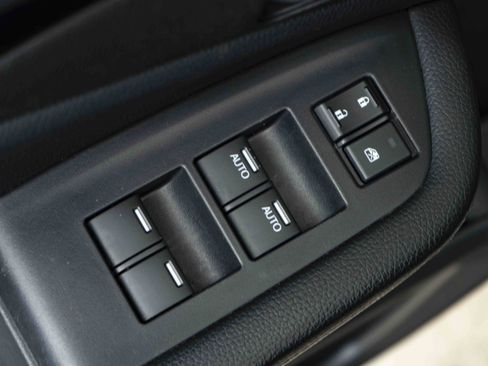 Used 2020 Honda Pilot Elite image 38