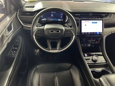 Used 2024 Jeep Grand Cherokee Limited 4xe AWD/4WD image 23