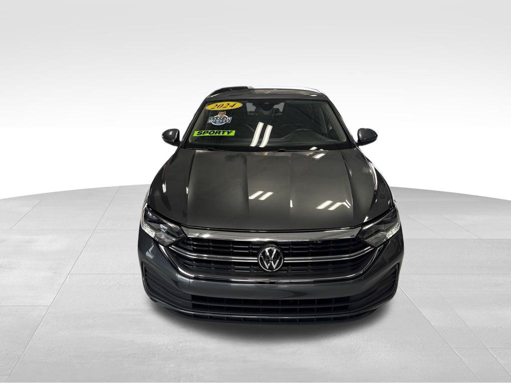 Used 2024 Volkswagen Jetta SE FWD image 8