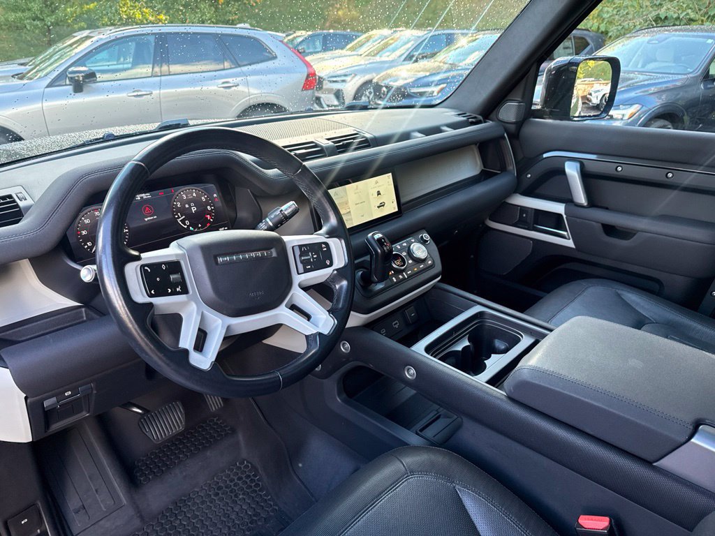 Used 2021 Land Rover Defender 90 X-Dynamic S AWD/4WD image 13