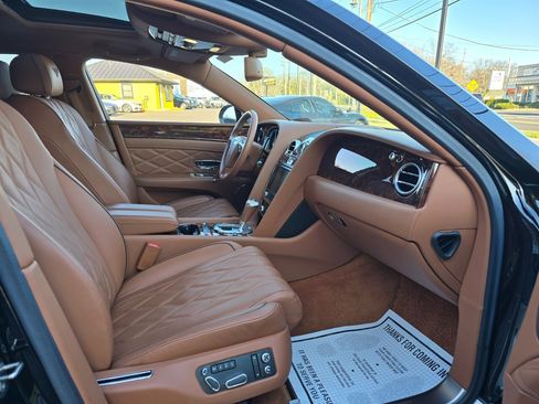 Used 2014 Bentley Flying Spur W12 image 22