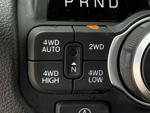 Used 2025 RAM 1500 Big Horn AWD/4WD image 26