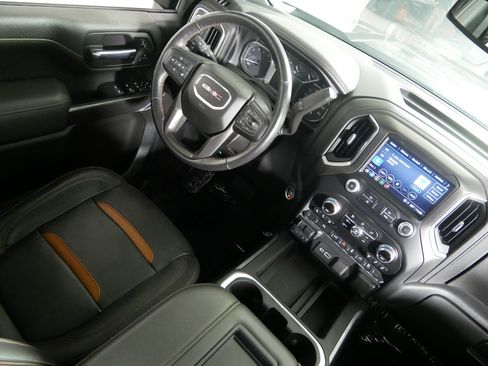 Certified 2022 GMC Sierra 2500 AT4 w/ AT4 Preferred Package AWD/4WD image 9