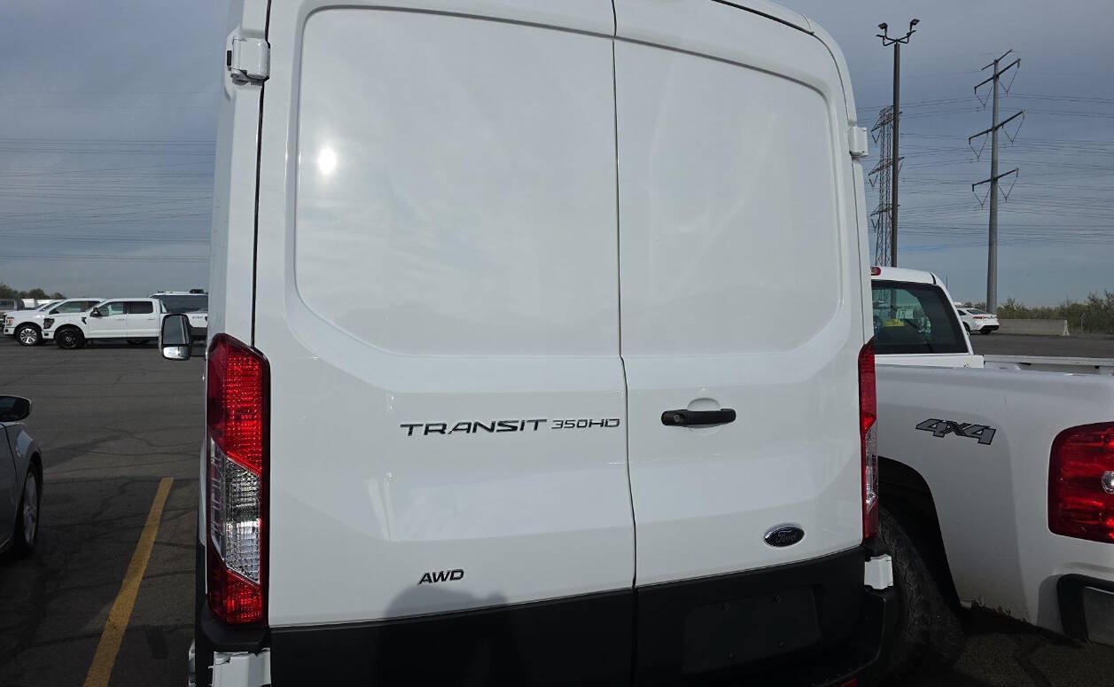 Used 2025 Ford Transit 350 148 Medium Roof AWD image 3