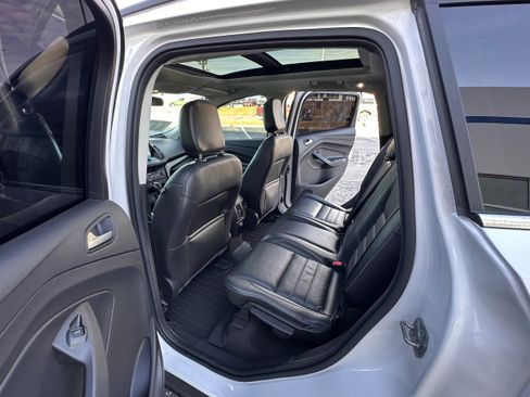 Used 2018 Ford Escape SEL image 10