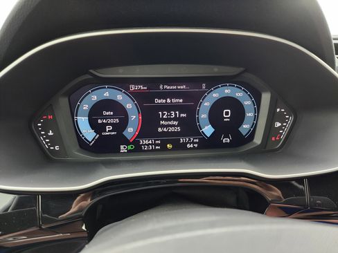 Used 2024 Audi Q3 2.0T Premium image 10