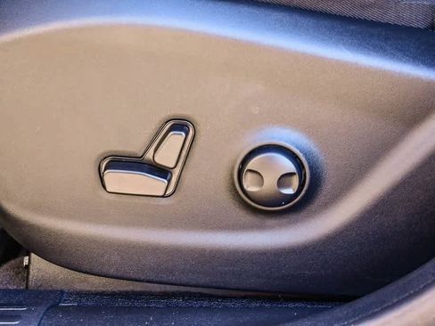 Used 2022 Jeep Cherokee Trailhawk w/ Sound & Nav Group image 29