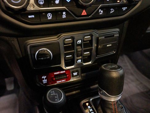 Used 2019 Jeep Wrangler Unlimited Rubicon image 53