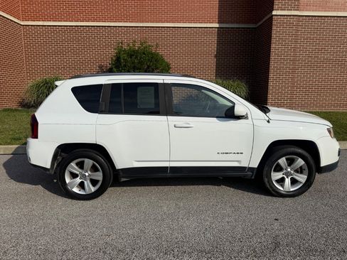 Used 2015 Jeep Compass High Altitude AWD/4WD image 15