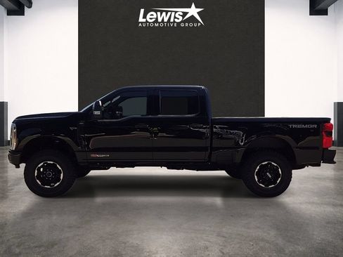 Used 2025 Ford F250 Lariat w/ Lariat Ultimate Package AWD/4WD image 2