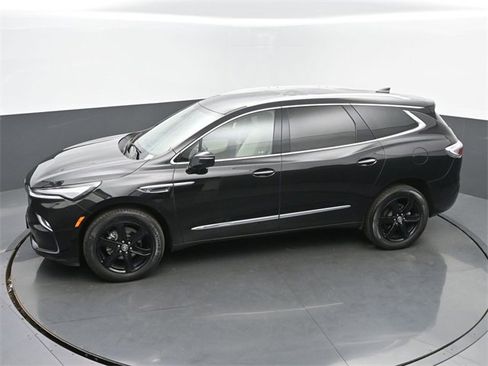 Certified 2023 Buick Enclave Essence w/ Sport Touring Edition image 41