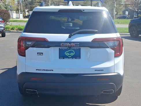 Certified 2023 GMC Acadia SLE w/ Driver Convenience Package AWD/4WD image 23