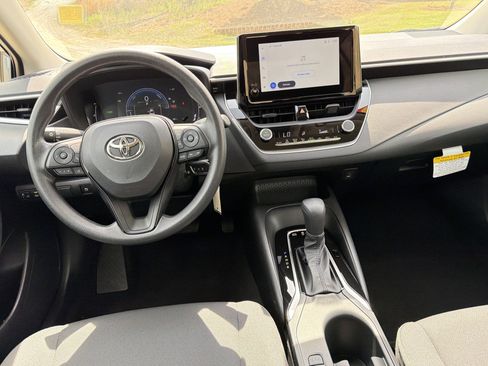 Used 2026 Toyota Corolla LE image 22