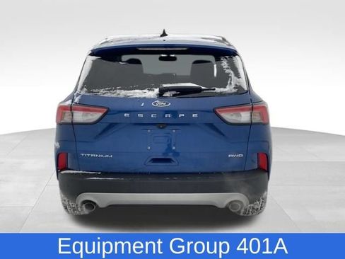 Used 2022 Ford Escape Titanium AWD/4WD image 5